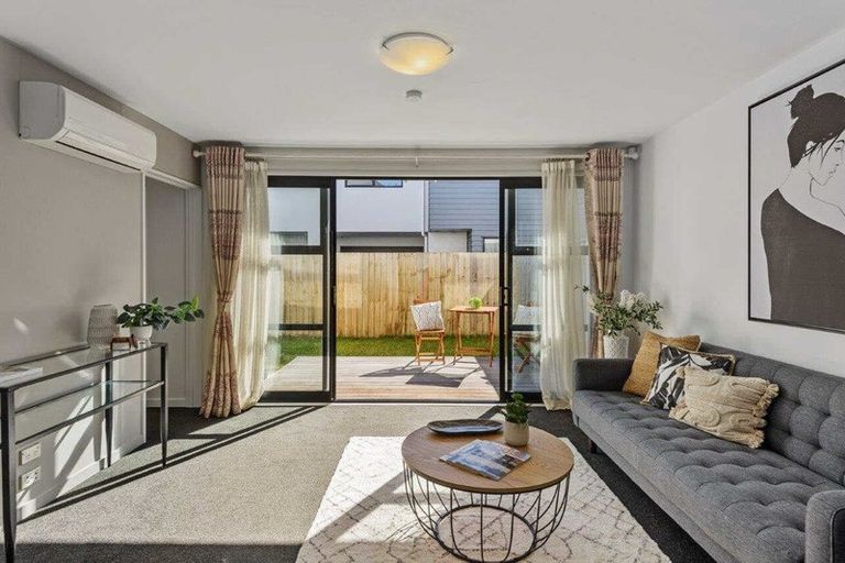 Photo of property in 2/40 Brockworth Place, Riccarton, Christchurch, 8011