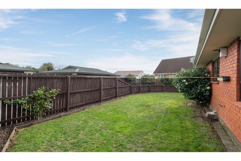 Photo of property in 1/127 Reynolds Avenue, Bishopdale, Christchurch, 8053