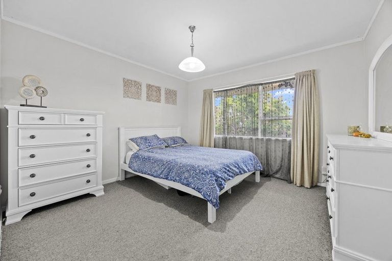 Photo of property in 2/4 Illana Place, Ranui, Auckland, 0612