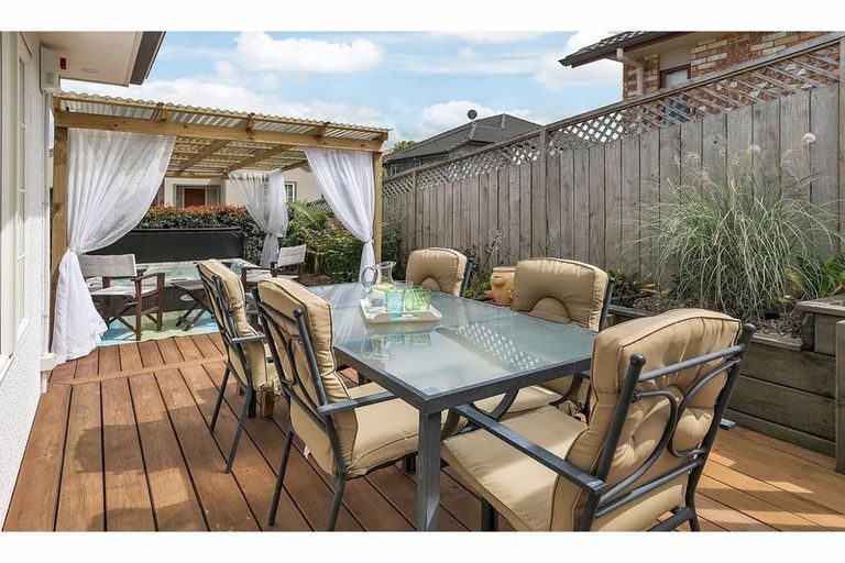 Photo of property in 7 Hendrika Court, Hobsonville, Auckland, 0618