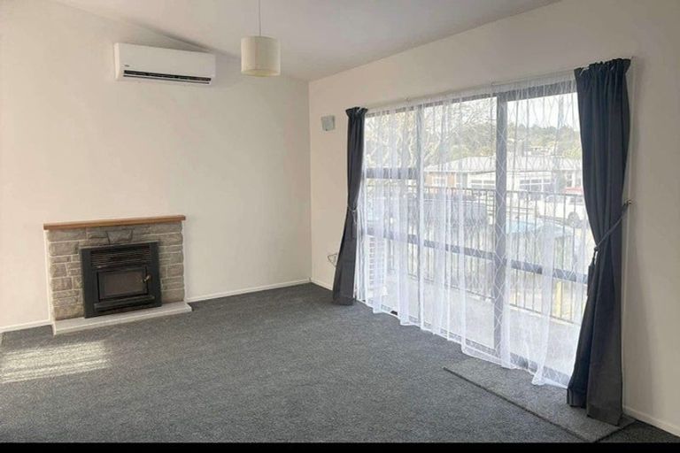 Photo of property in 10 Lomas Place, Manurewa, Auckland, 2102