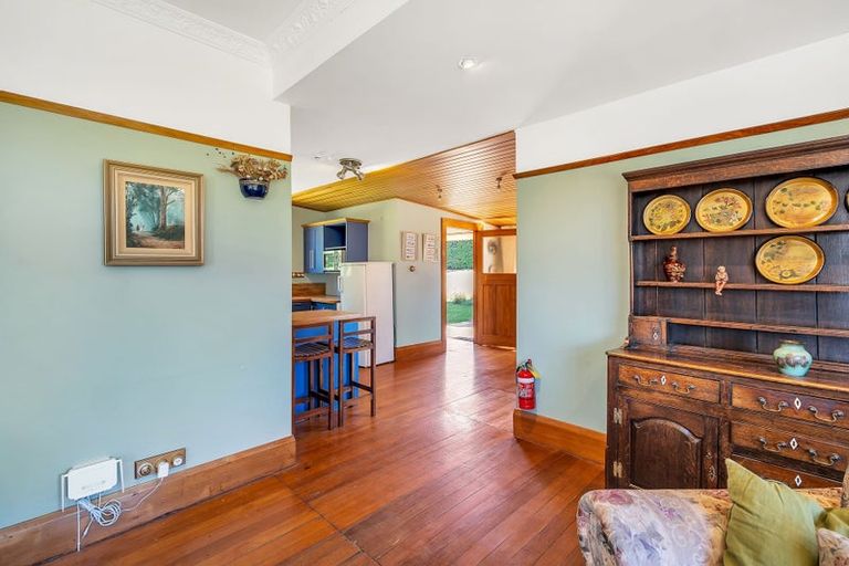 Photo of property in 3 Cross Street, Coalgate, 7673