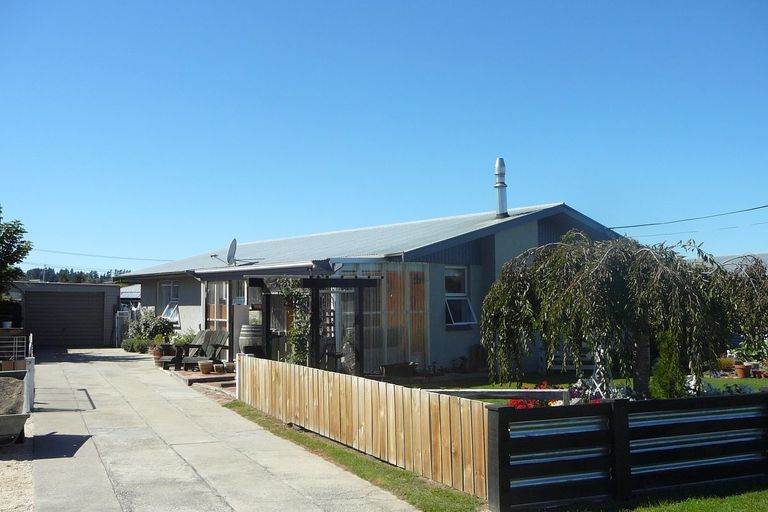 Photo of property in 14 Campbell Street, Alexandra, 9320