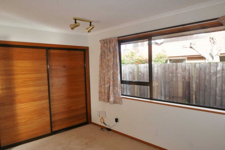 Photo of property in 22 Apsley Drive, Russley, Christchurch, 8042