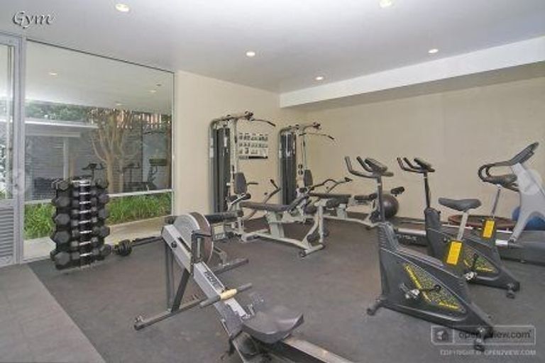 Photo of property in Sanctum Apartment, 10 Ebor Street, Te Aro, Wellington, 6011