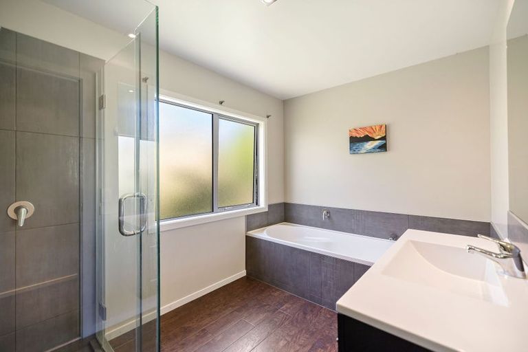 Photo of property in 11a Atkins Road, Luggate, Wanaka, 9382