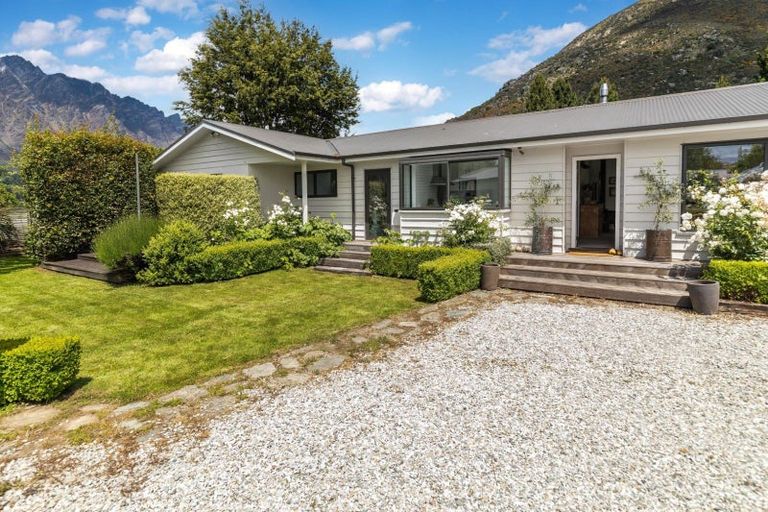 Photo of property in 7 Kawarau Place, Frankton, Queenstown, 9300