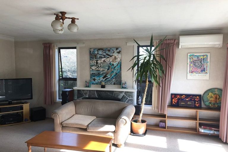 Photo of property in 1 Clonbern Place, Upper Riccarton, Christchurch, 8041