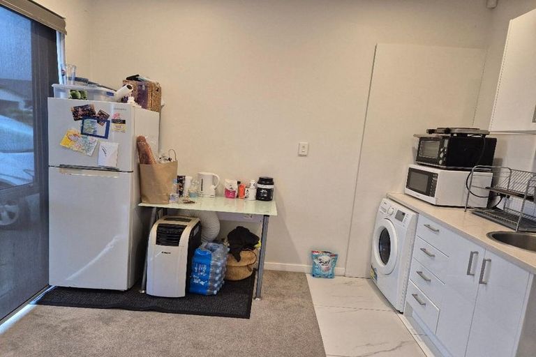 Photo of property in 5 Siren Street, Wainui, 0932