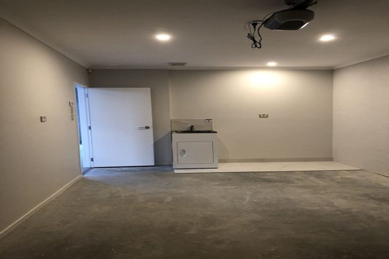 Photo of property in 19 Chaffinch Road, Hobsonville, Auckland, 0616