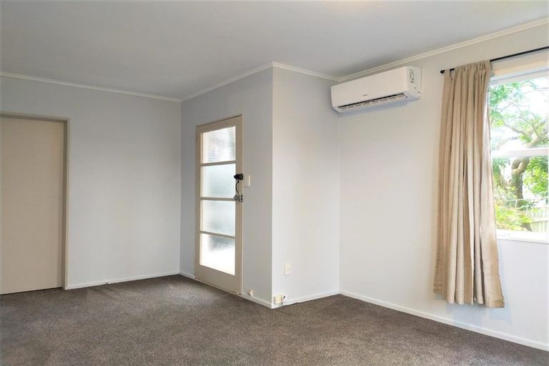 Photo of property in 34 Monowai Road, Johnsonville, Wellington, 6037