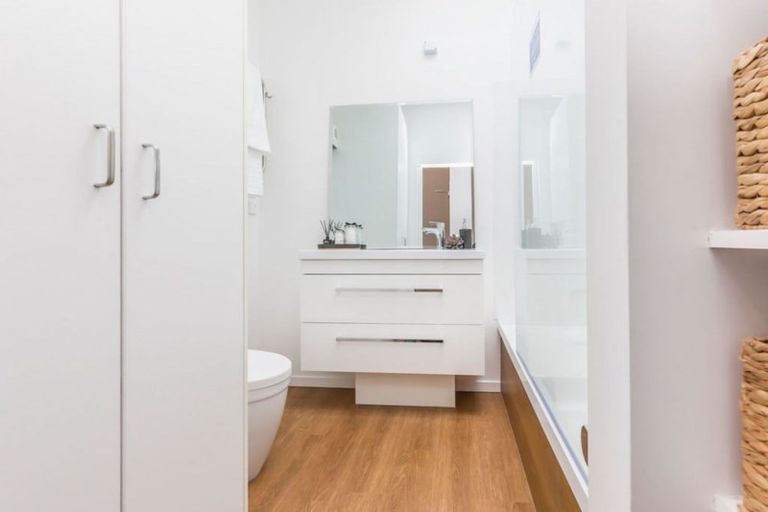 Photo of property in Pirie Street Townhouses, 12/35 Pirie Street, Mount Victoria, Wellington, 6011