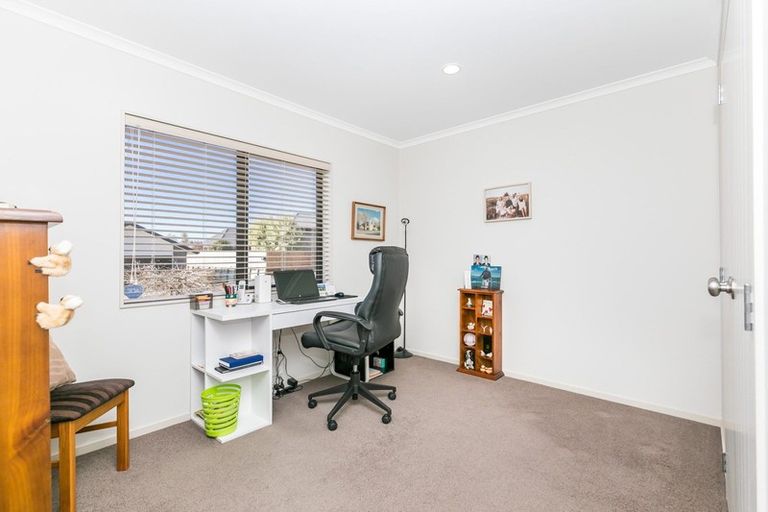 Photo of property in 2 Ruske Place, Grandview Heights, Hamilton, 3200