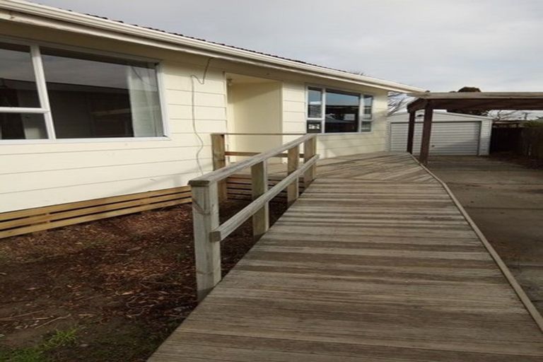 Photo of property in 4 Halberg Street, Dallington, Christchurch, 8061