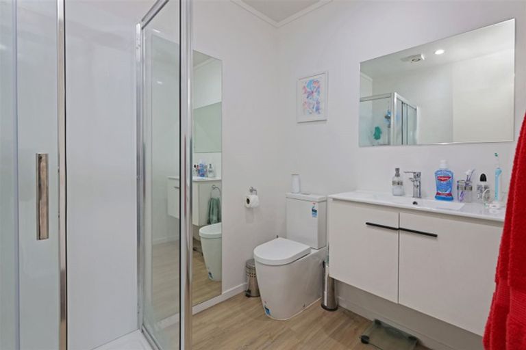 Photo of property in 57 Pooks Road, Ranui, Auckland, 0612