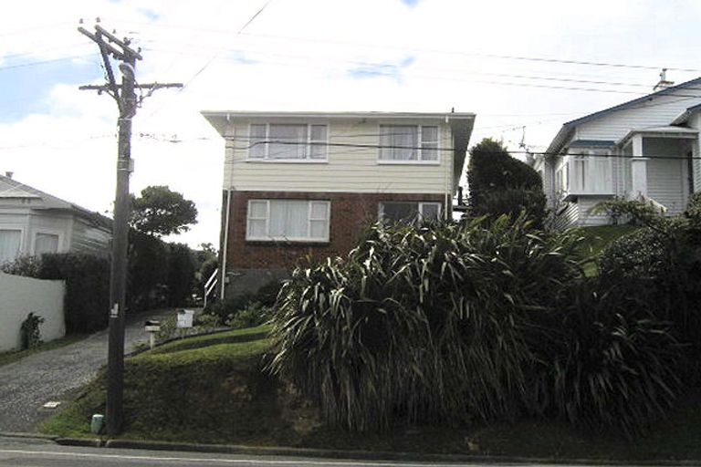 Photo of property in 1/8 Reading Street, Karori, Wellington, 6012