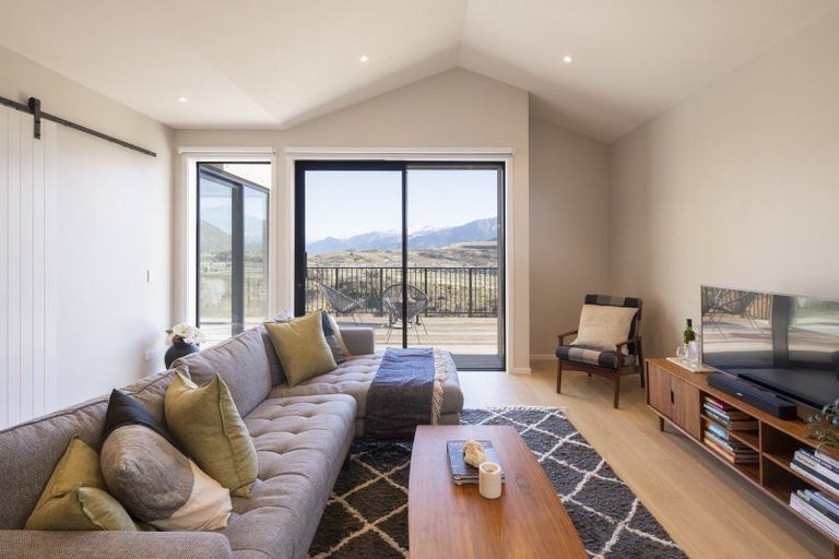 Photo of property in 11a Double Cone Road, Jacks Point, Queenstown, 9371