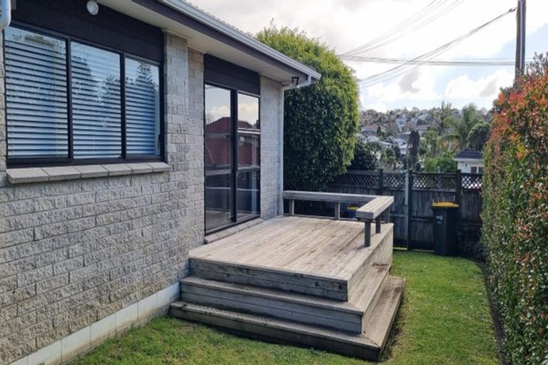 Photo of property in 1/9 Napoleon Avenue, Milford, Auckland, 0620