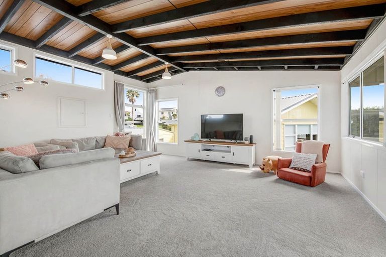 Photo of property in 26 Kawau View Road, Snells Beach, 0920