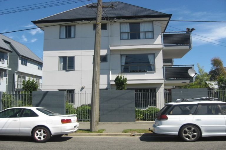 Photo of property in 12/16 Hutcheson Street, Sydenham, Christchurch, 8023