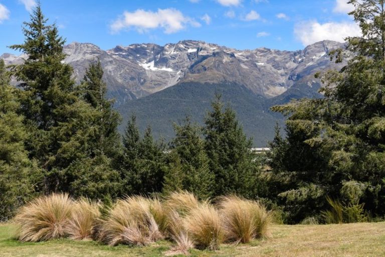 Photo of property in 41 Precipice Lane, Glenorchy, 9372