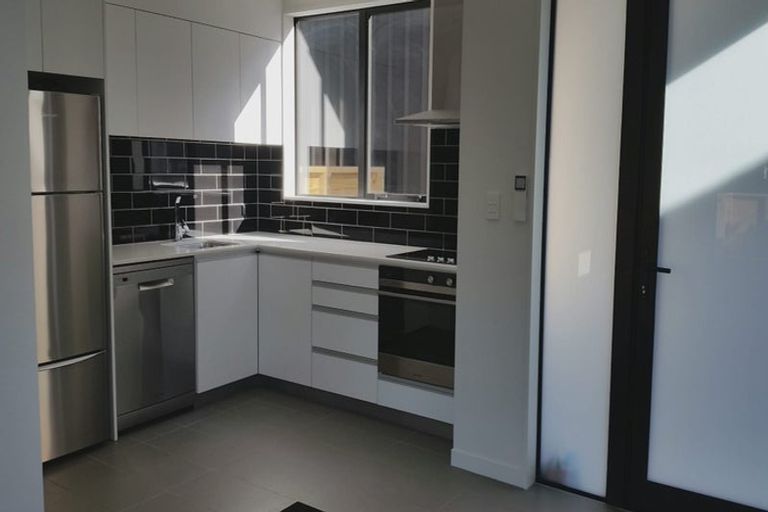 Photo of property in 1/74 Derwent Street, Island Bay, Wellington, 6023