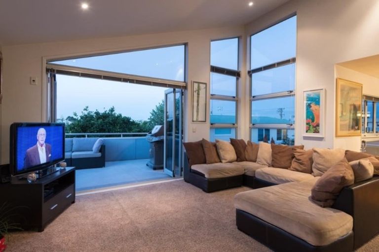 Photo of property in 17b Tui Street, Mount Maunganui, 3116