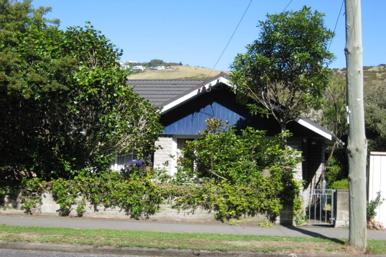Photo of property in 83 Wakefield Avenue, Sumner, Christchurch, 8081