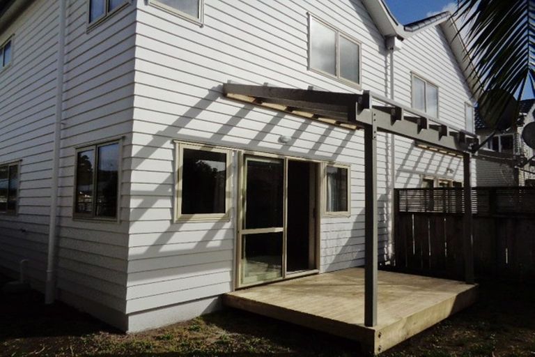 Photo of property in 8/103 Swanson Road, Henderson, Auckland, 0610