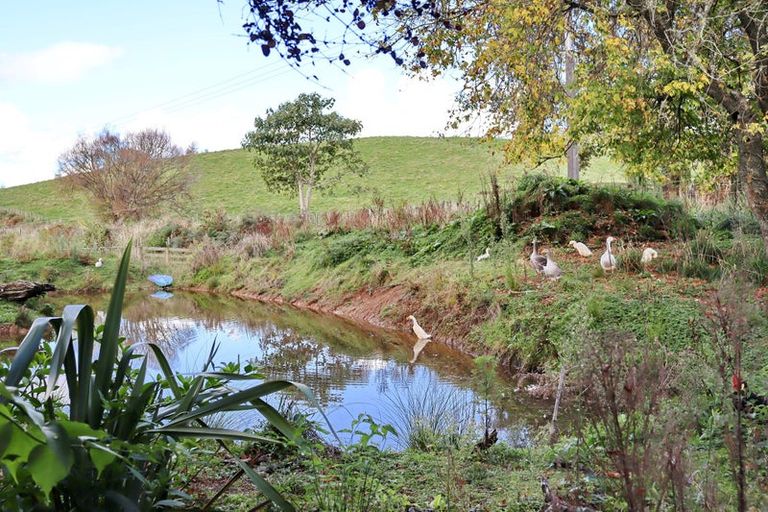 Photo of property in 1098 Makuri Road, Huiroa, Stratford, 4392