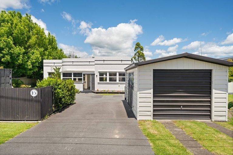 Photo of property in 16 Tawa Street, Edgecumbe, 3120