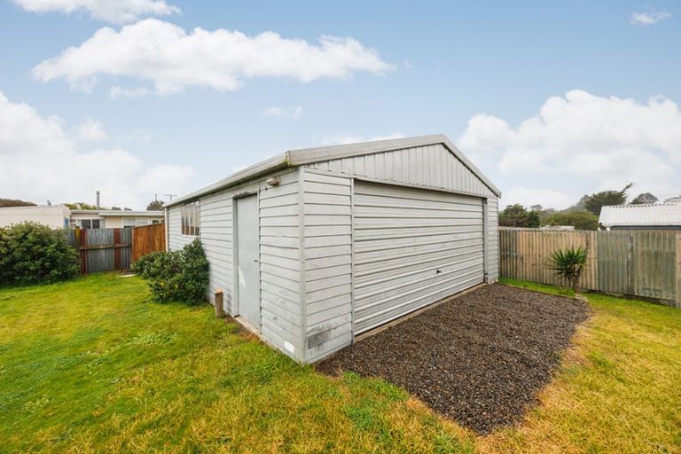 Photo of property in 20 Barling Street, Himatangi Beach, Foxton, 4891