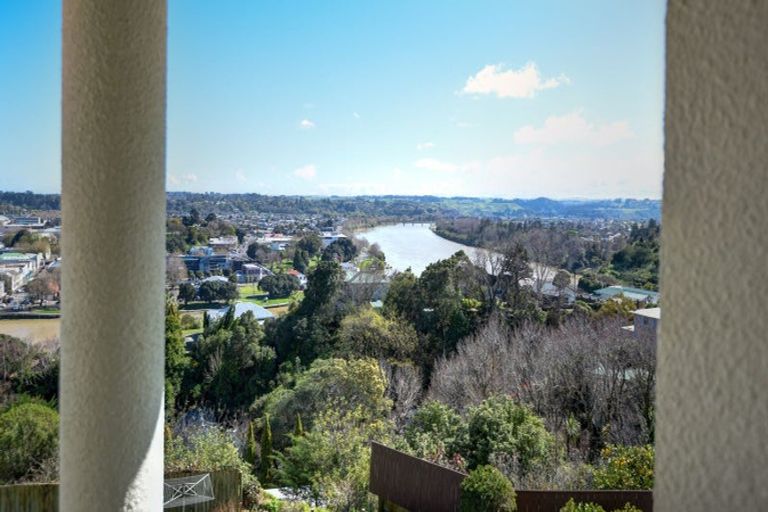 Photo of property in 6 Hipango Terrace, Durie Hill, Whanganui, 4500