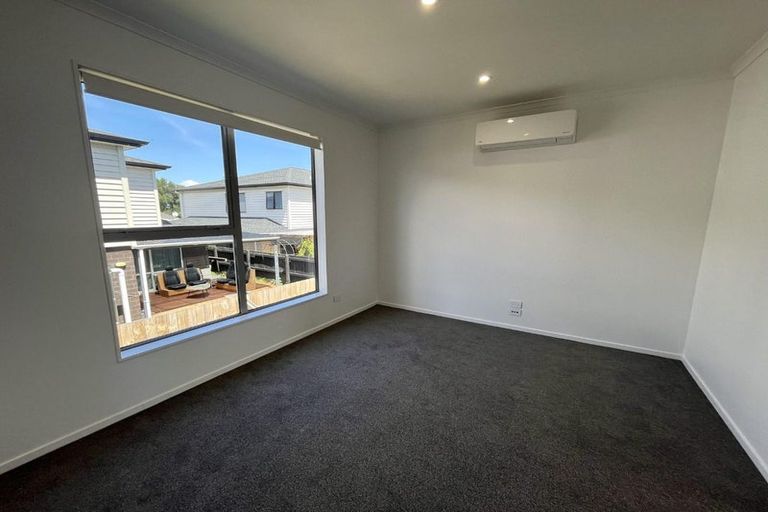 Photo of property in 39 Ngae Place, Mangere East, Auckland, 2024