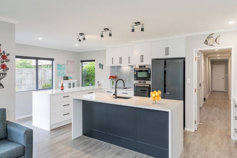 Photo of property in 6 Mowhanau Drive, Kai Iwi, Whanganui, 4574