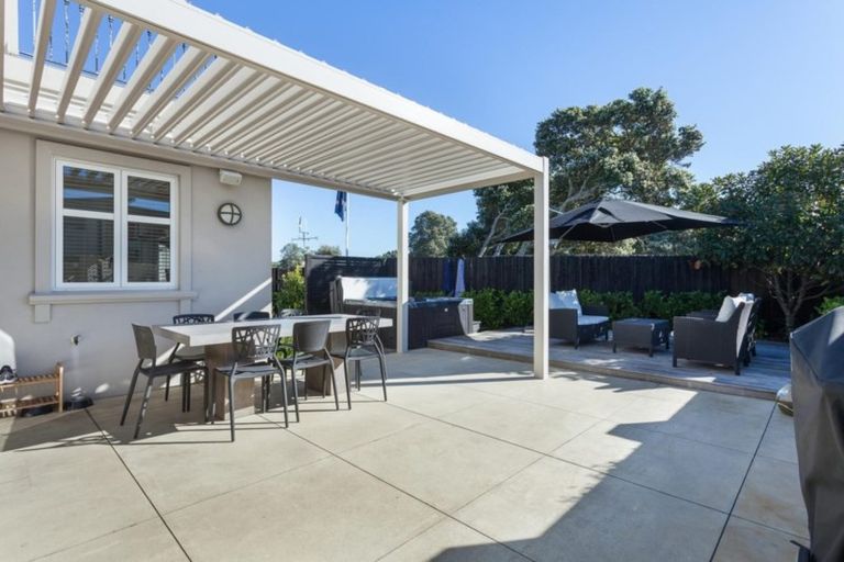Photo of property in 20a Oceanbeach Road, Mount Maunganui, 3116
