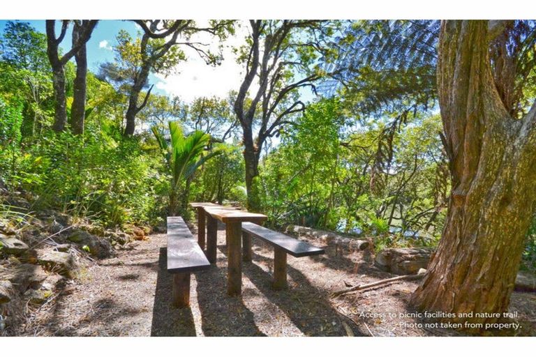 Photo of property in 4 Lensvelt Lane, Kerikeri, 0230