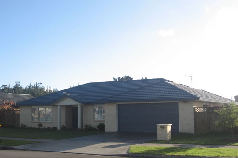 Photo of property in 17 Harry Shaw Way, Raumati South, Paraparaumu, 5032