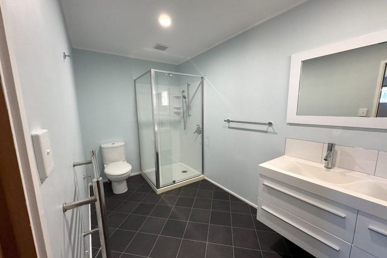 Photo of property in 166 Victoria Street West, Pukekohe, 2120