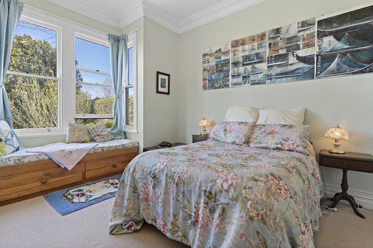 Photo of property in 27 Sackville Street, Martinborough, 5711