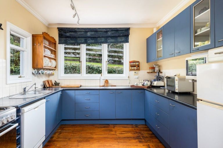 Photo of property in 1 Kahikatea Street, Inglewood, 4330