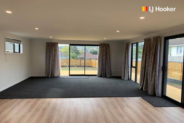Photo of property in 1 Rexs Way, Green Island, Dunedin, 9018