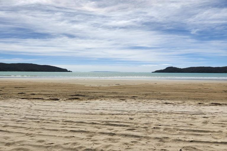 Photo of property in 1160 Kennedy Bay Road, Kennedy Bay, Coromandel, 3583