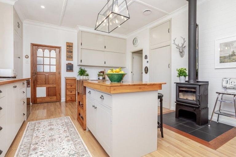 Photo of property in 89 Victoria Avenue, Dannevirke, 4930