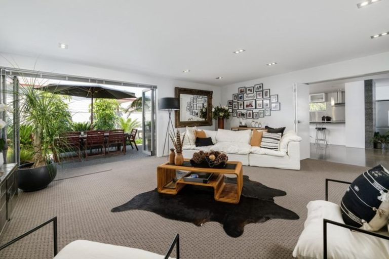 Photo of property in 32b Oceanview Road, Mount Maunganui, 3116
