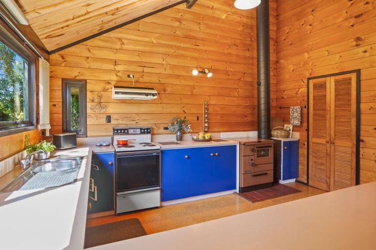 Photo of property in 180 Leader Road West, Waiau, 7395