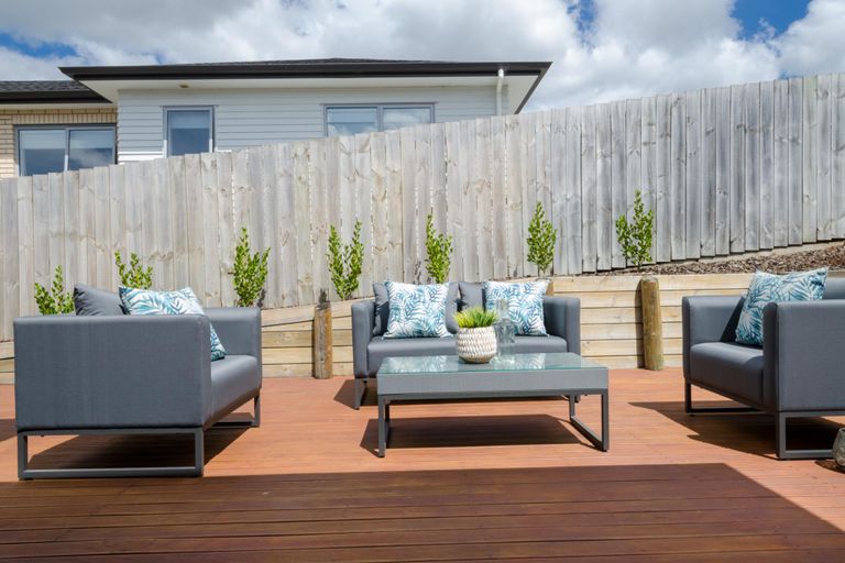 Photo of property in 47 South Kensington Way, Henderson, Auckland, 0612