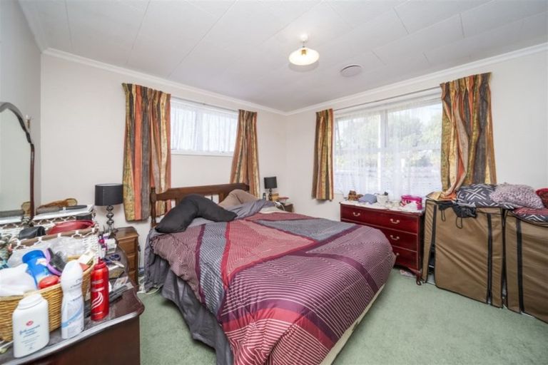 Photo of property in 17 Mclean Street, Hawera, 4610