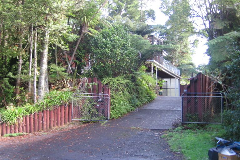 Photo of property in 15 Minnehaha Avenue, Titirangi, Auckland, 0604