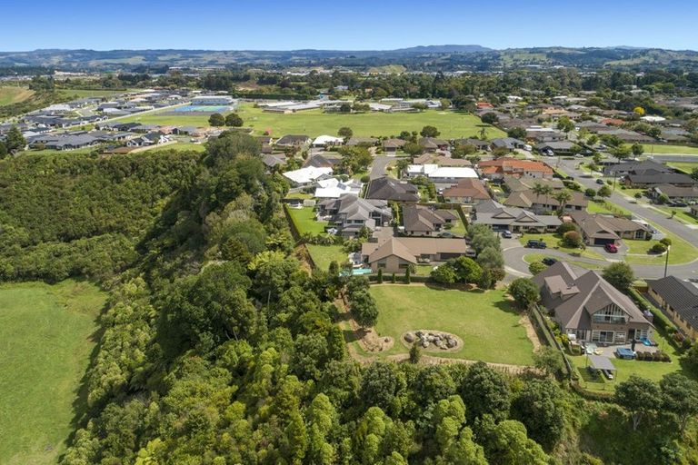 Photo of property in 51 Garvan Glen, Pyes Pa, Tauranga, 3112